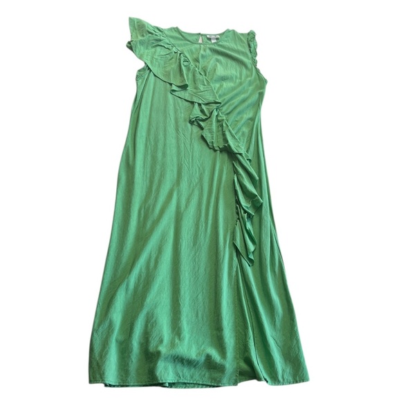 Green Ruched Wrap Midi Dress for Cocktail Parties - Picture 1 of 12